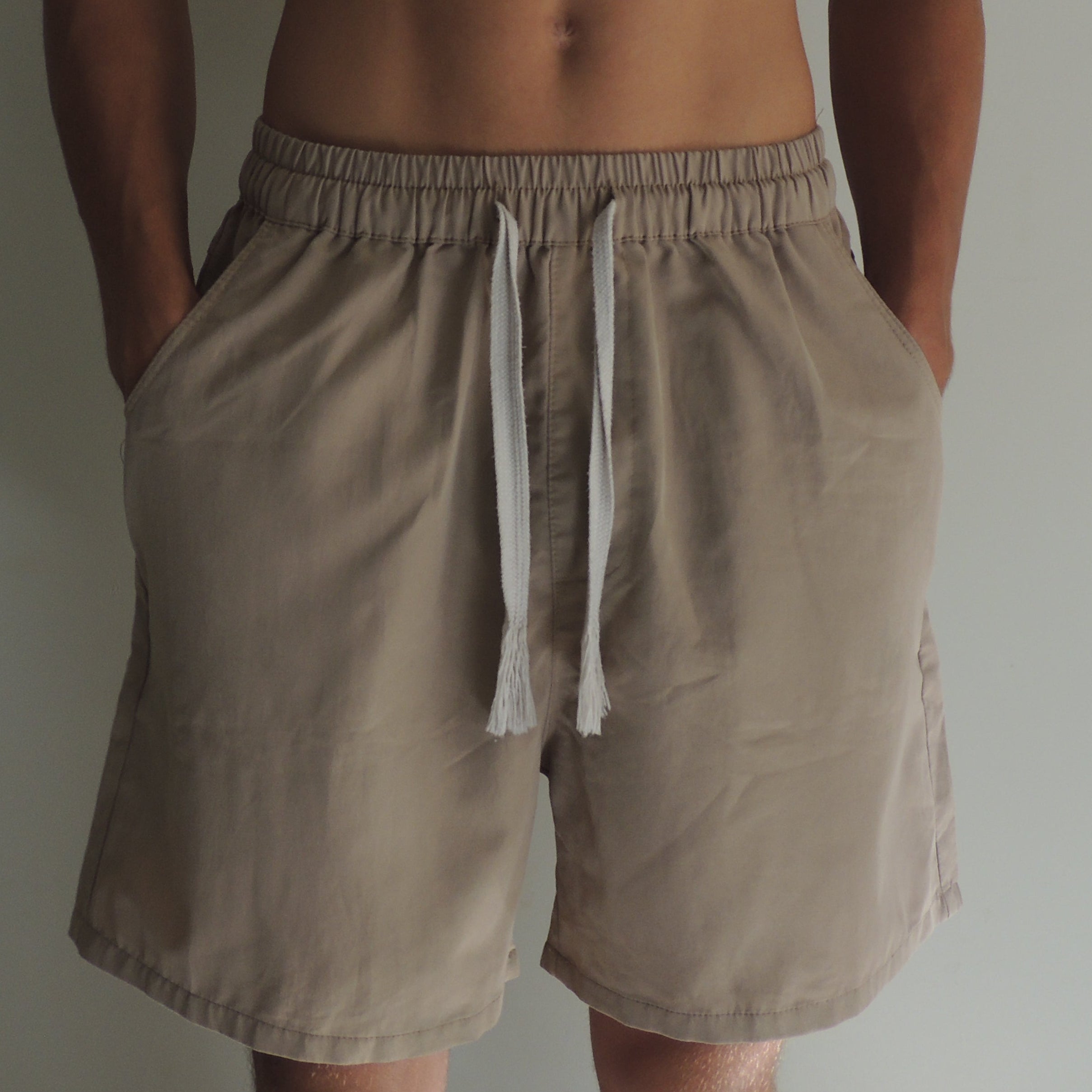 Short Tactel Masculino Bege