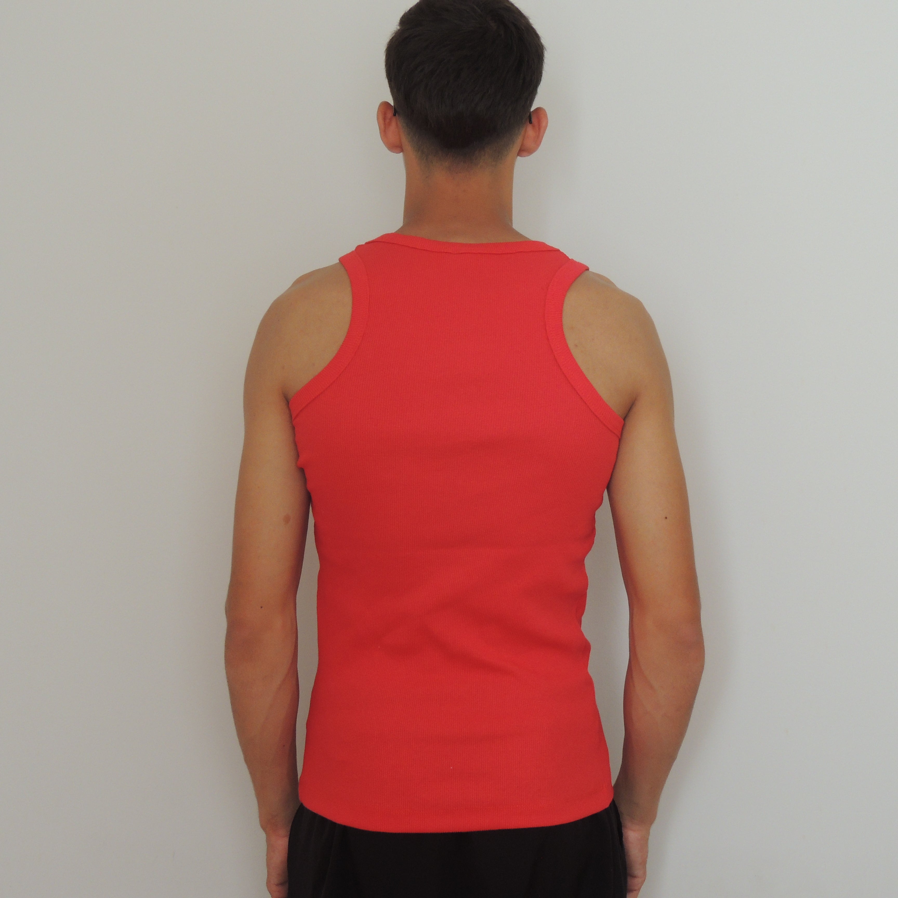 Regata Americana Canelada Slim Vermelha