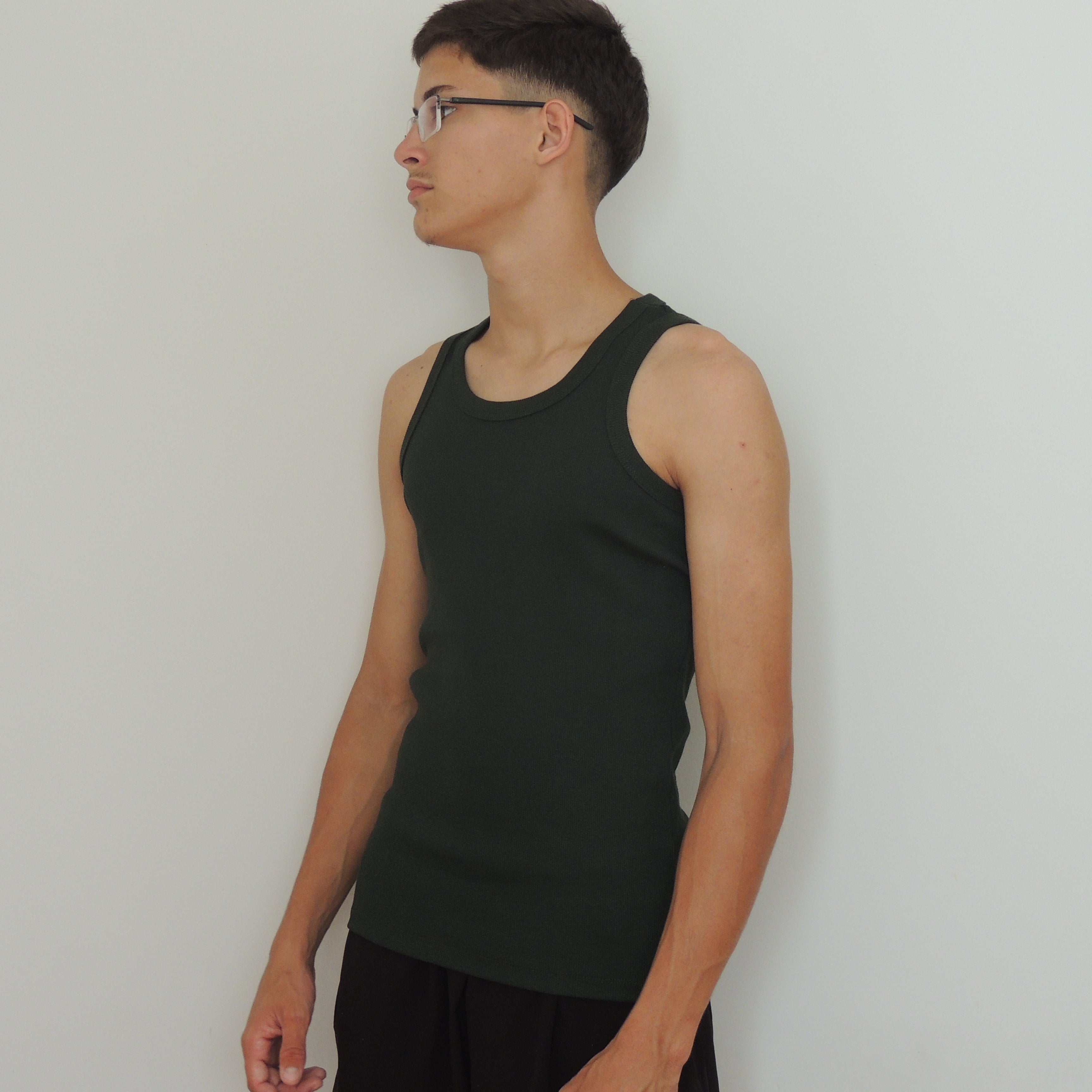 Regata Americana Canelada Slim Verde Militar